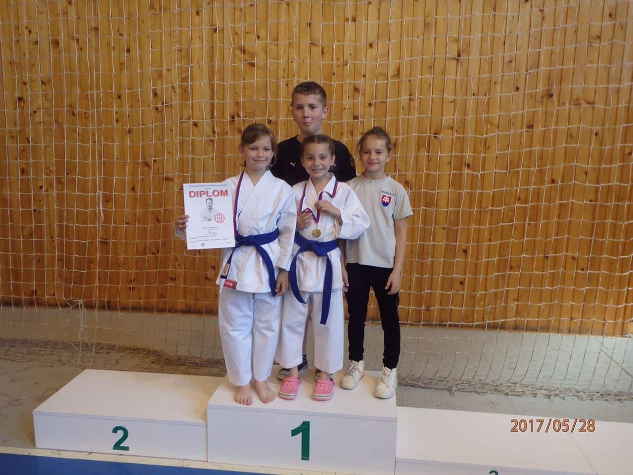 Karatisti zo šurianskeho Karate klubu TRIUMPH premenili každý štart na medailu